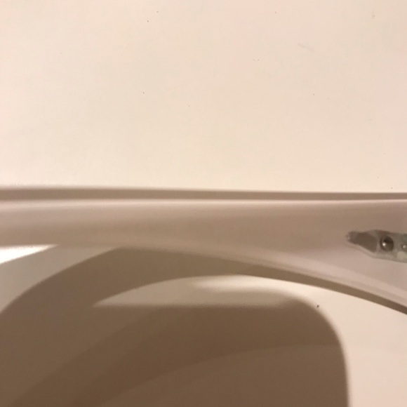 Gorgeous Chanel Sunglasses​ - Picture 5 of 13